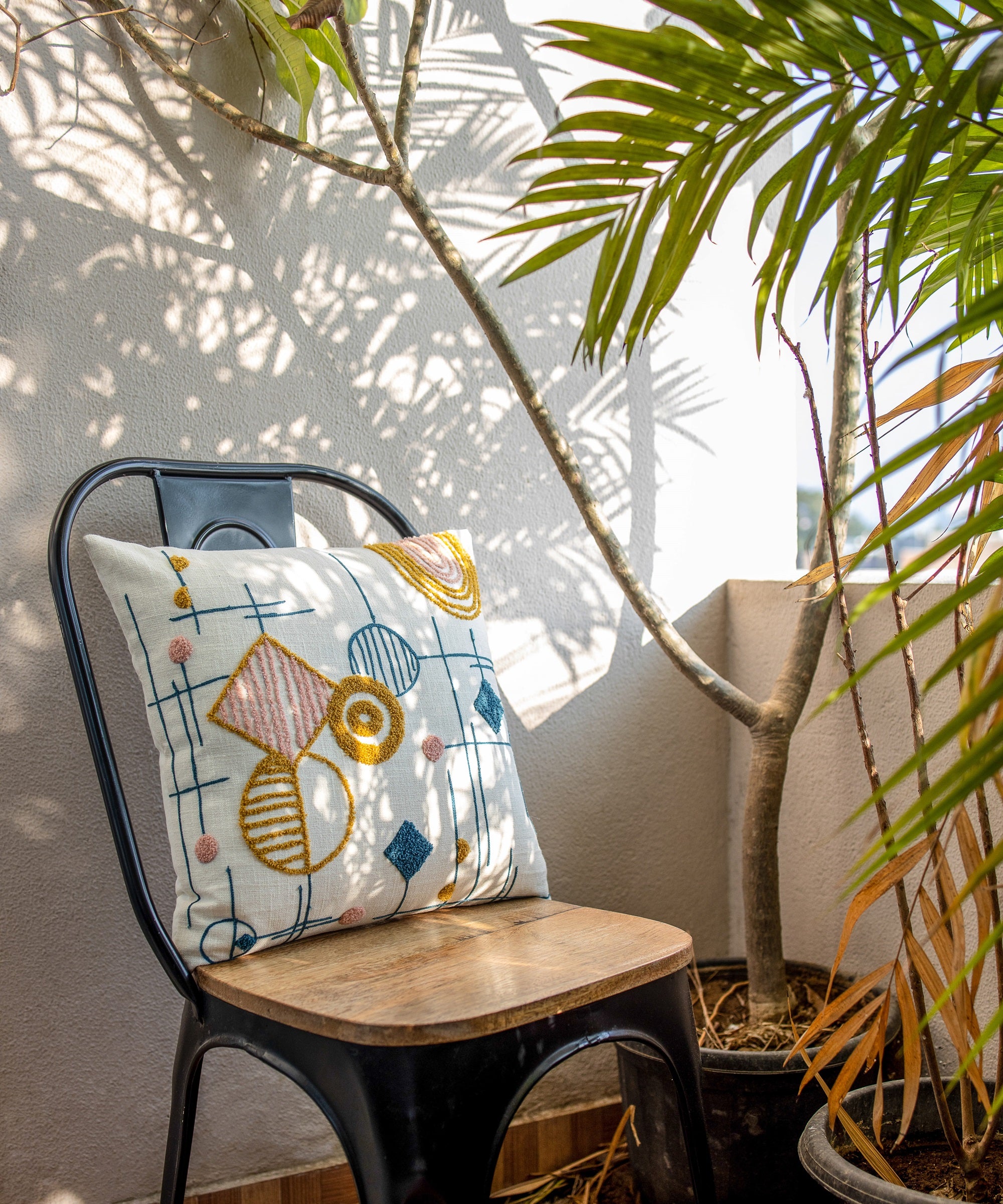 "Geo Play" Tufted Cushion Cover