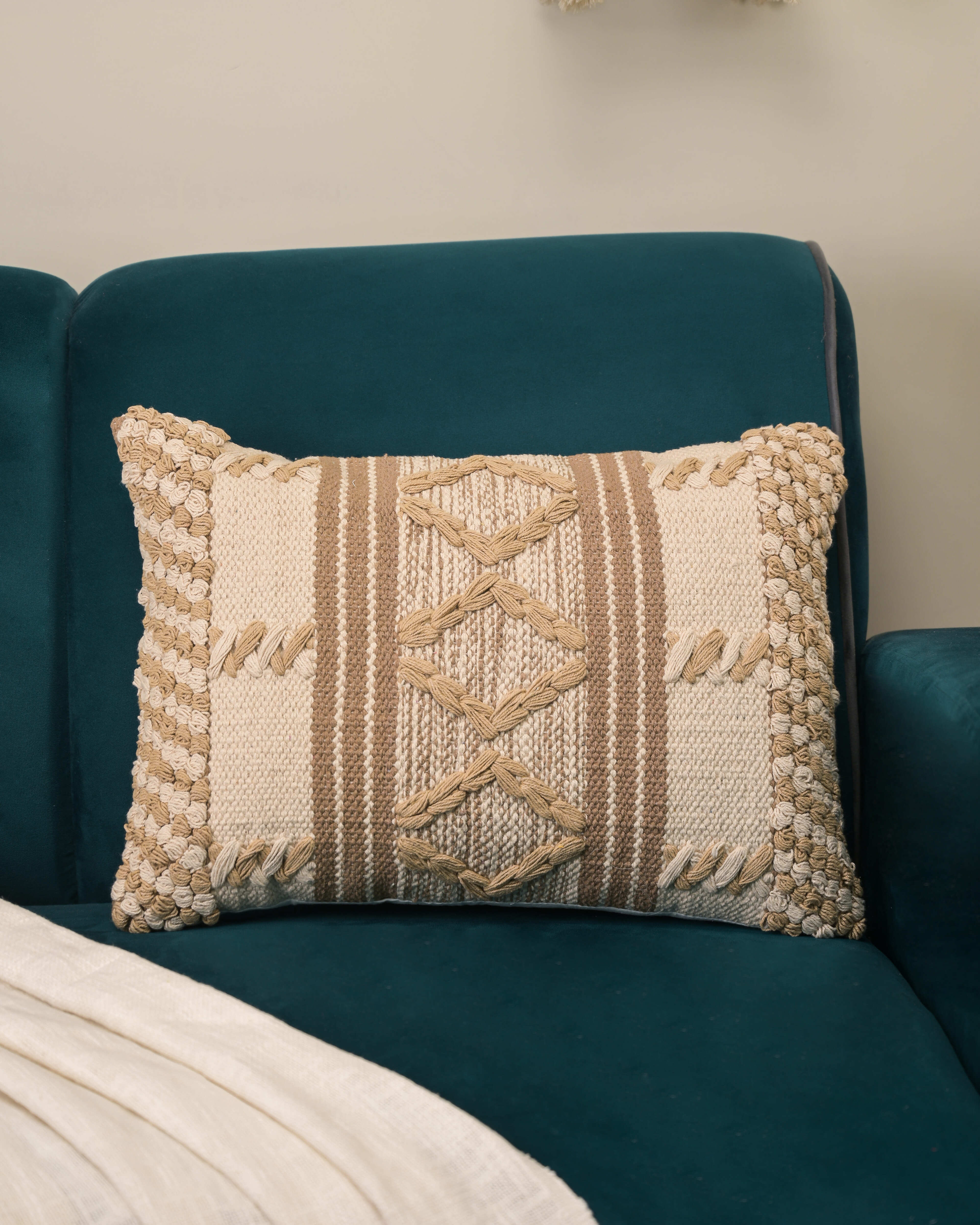 "Braided Bliss" Cushion Cover